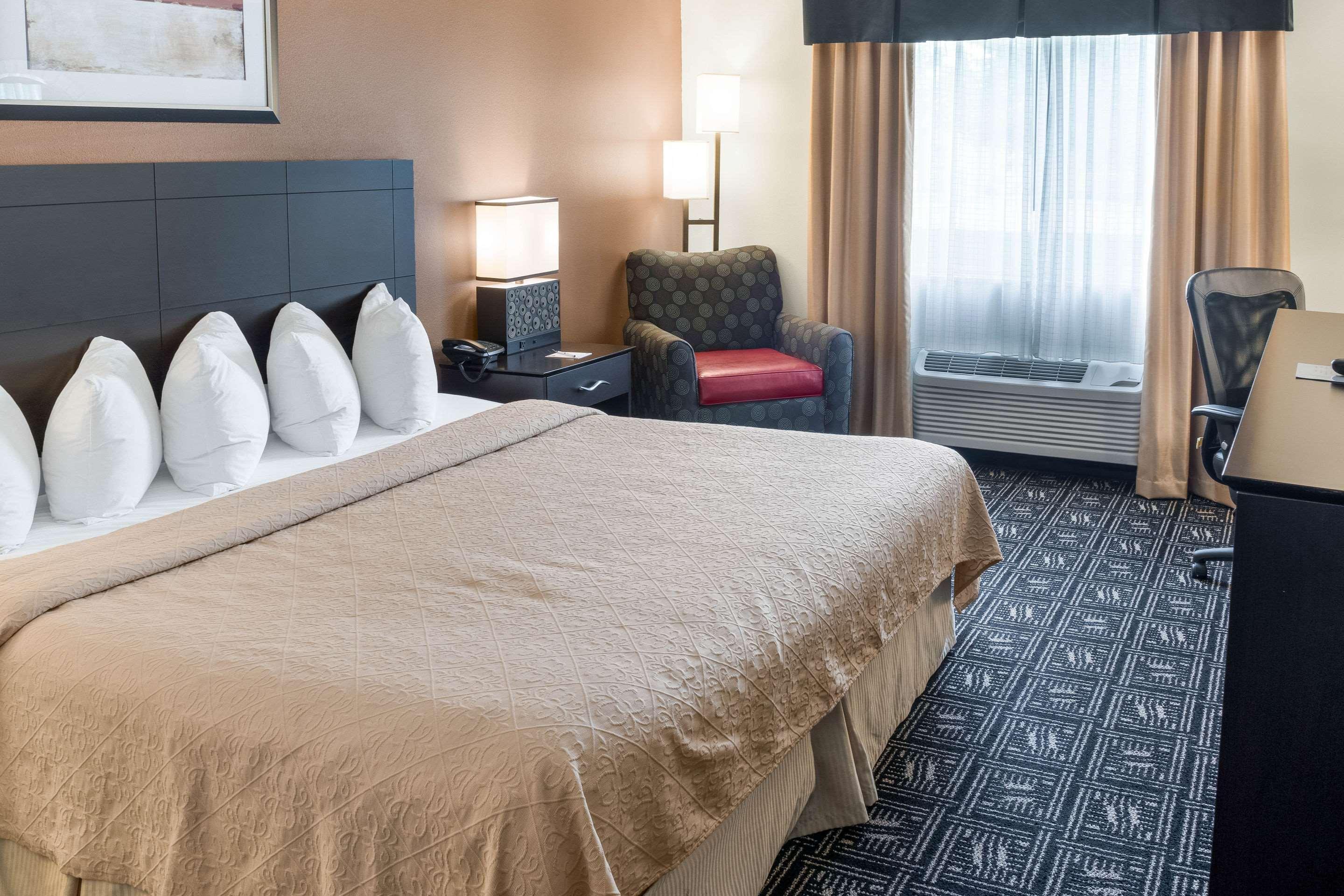 Quality Inn & Suites Mankato Ngoại thất bức ảnh
