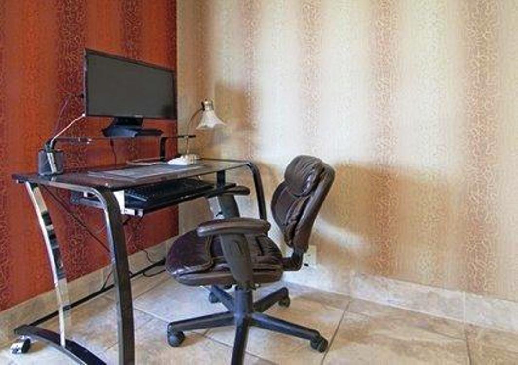 Quality Inn & Suites Mankato Ngoại thất bức ảnh