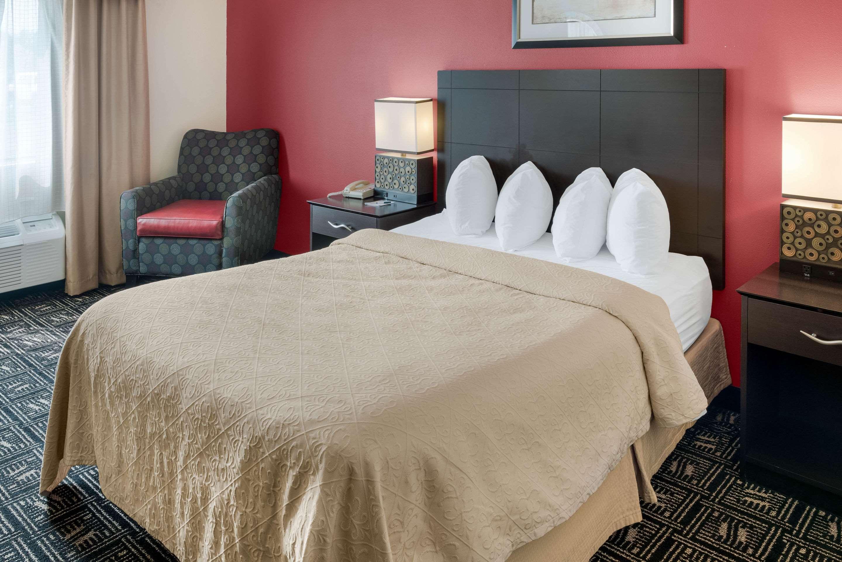 Quality Inn & Suites Mankato Ngoại thất bức ảnh